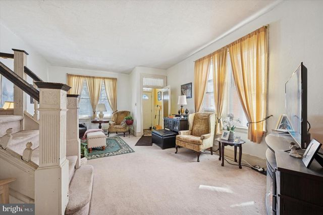 95 W WASHINGTON LN, Philadelphia, PA 19144