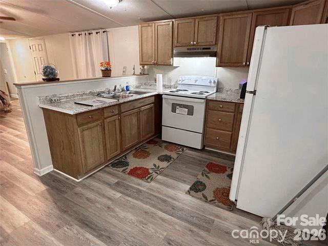 225 Starlight Drive, Lincolnton, NC 28092
