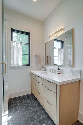 1100 McCall Ct, Brentwood, TN 37027