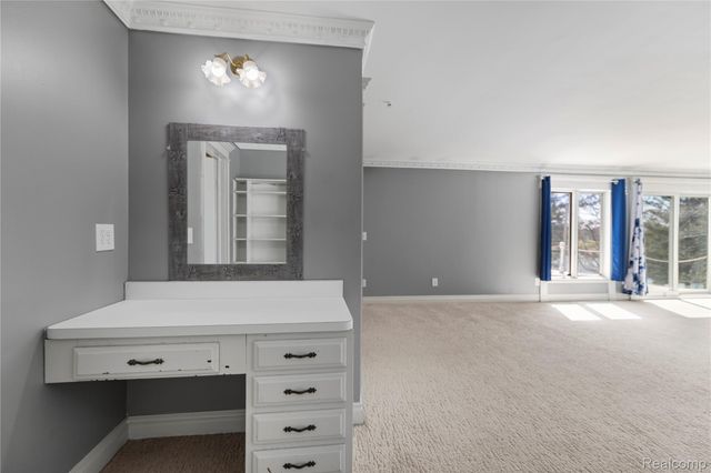 503 Thornehill Trail, Oxford Village, MI 48371