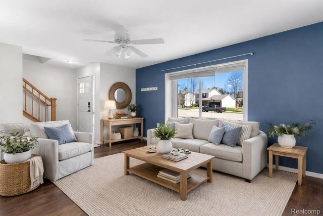503 Thornehill Trail, Oxford Village, MI 48371