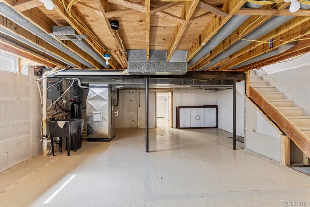 503 Thornehill Trail, Oxford Village, MI 48371