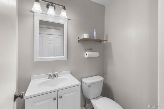 503 Thornehill Trail, Oxford Village, MI 48371