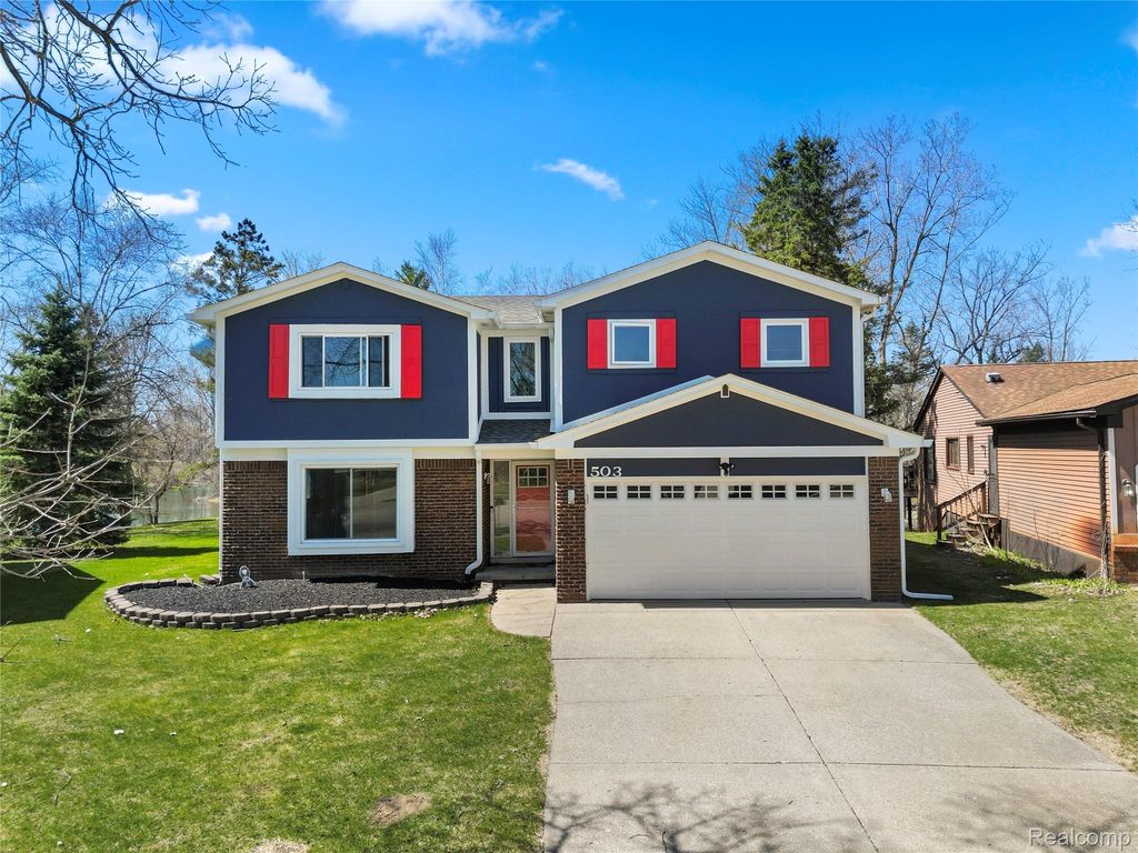 503 Thornehill Trail, Oxford Village, MI 48371