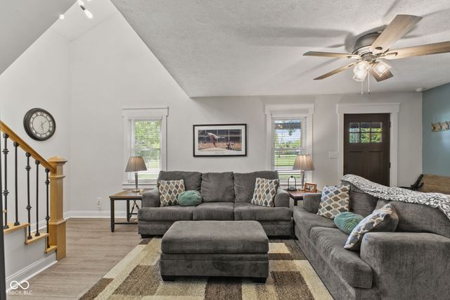 11816 E McGregor Road, Indianapolis, IN 46259