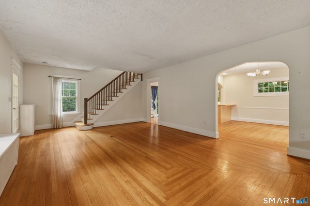 130 Marvelwood Drive, New Haven, CT 06515