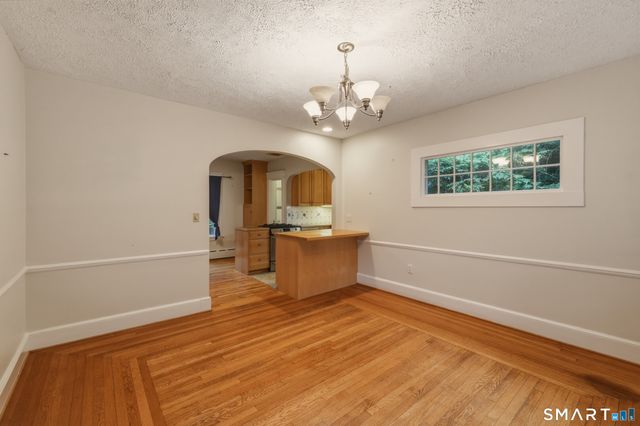 130 Marvelwood Drive, New Haven, CT 06515