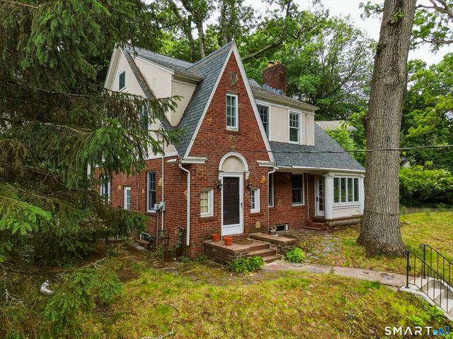 130 Marvelwood Drive, New Haven, CT 06515