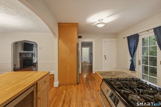 130 Marvelwood Drive, New Haven, CT 06515