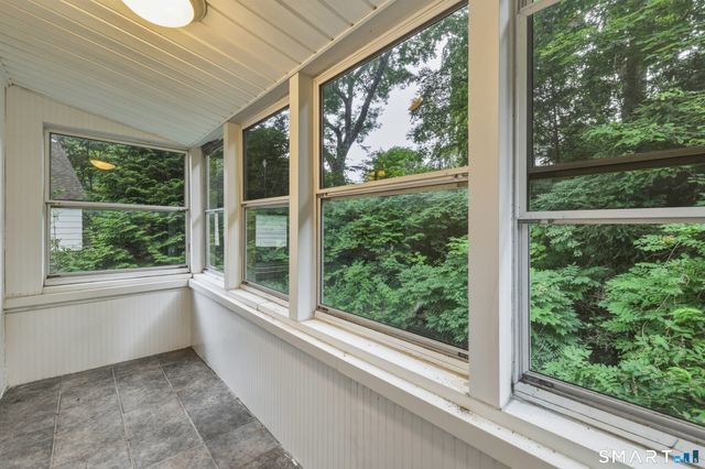 130 Marvelwood Drive, New Haven, CT 06515