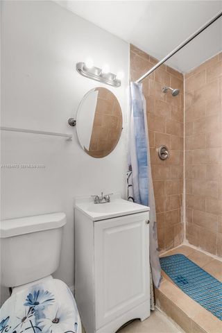 7525 NE Miami Ct, Miami, FL 33138