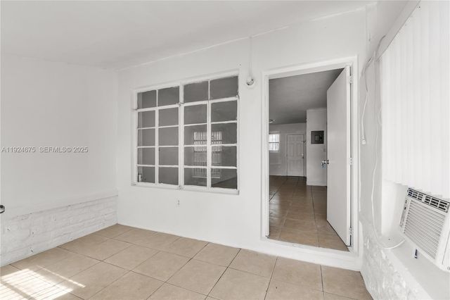 7525 NE Miami Ct, Miami, FL 33138