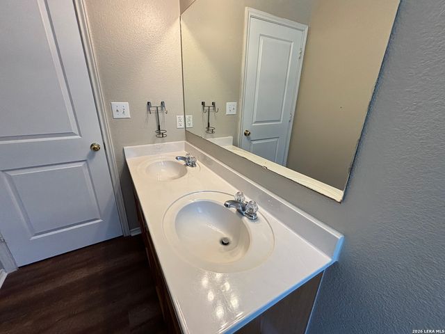 145 Michelle Ln, Boerne, TX 78006