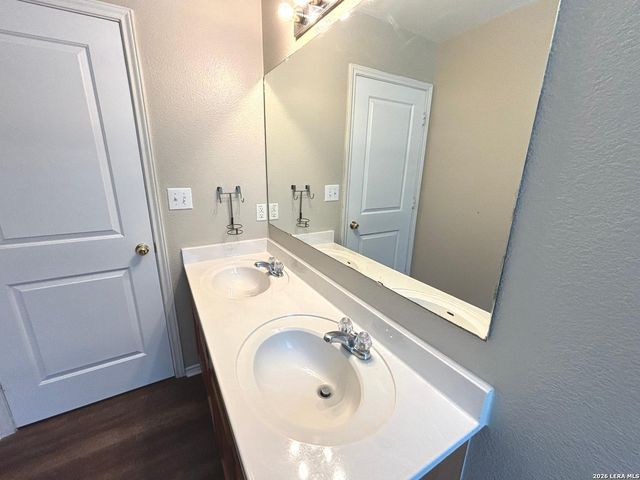 145 Michelle Ln, Boerne, TX 78006