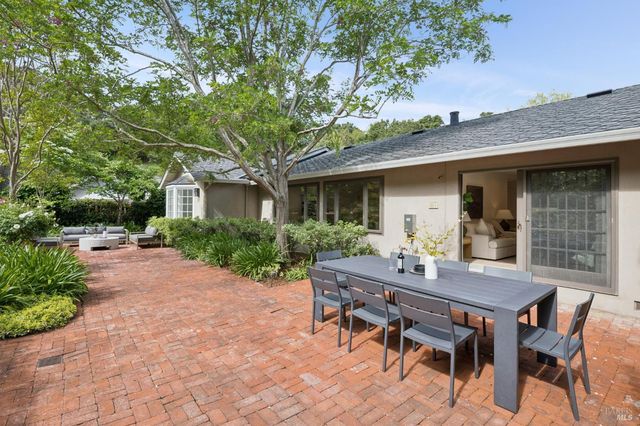 23 Corte Del Rey, San Rafael, CA 94903