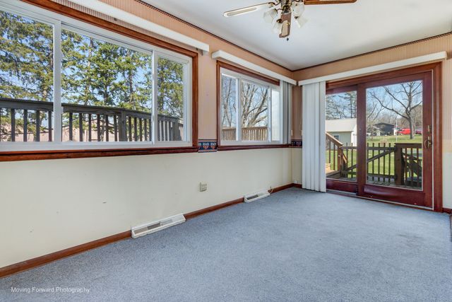 284 Washington Avenue, Hampshire, IL 60140