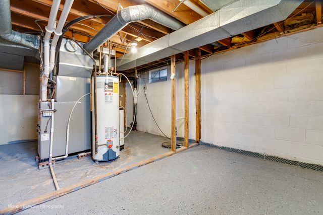 284 Washington Avenue, Hampshire, IL 60140