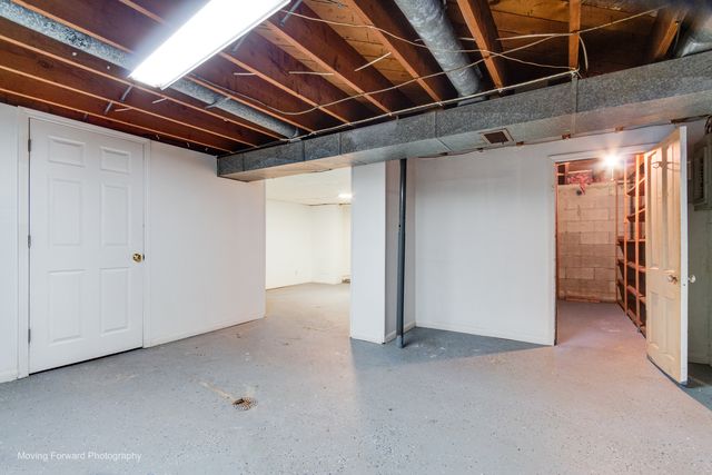 284 Washington Avenue, Hampshire, IL 60140