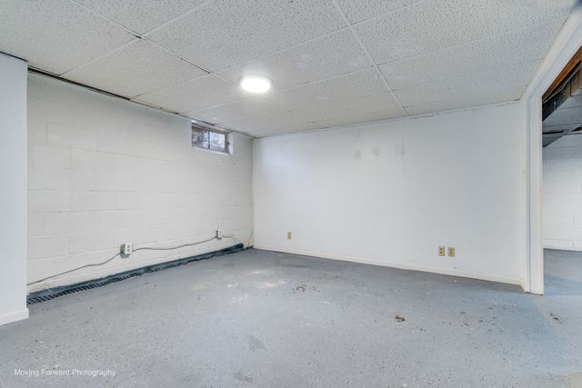 284 Washington Avenue, Hampshire, IL 60140