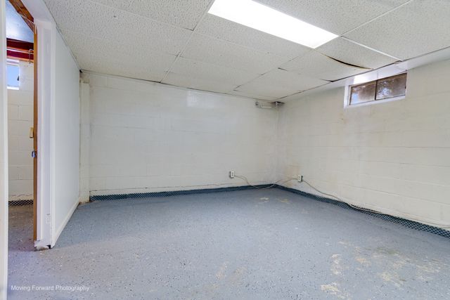 284 Washington Avenue, Hampshire, IL 60140