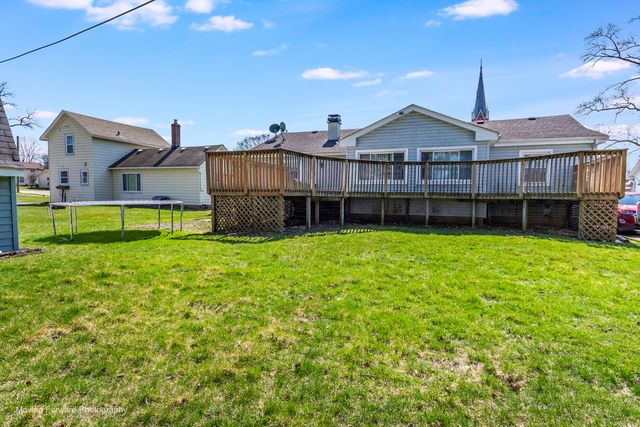 284 Washington Avenue, Hampshire, IL 60140