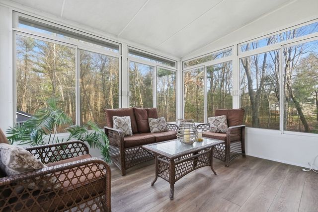 53 Forest Hill Drive, Taunton, MA 02780