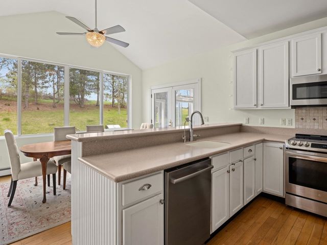 29 Maeck Farm Road, Shelburne, VT 05482