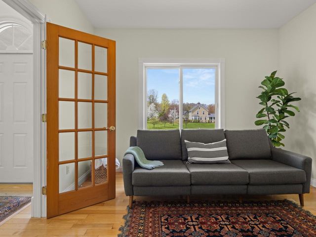 29 Maeck Farm Road, Shelburne, VT 05482