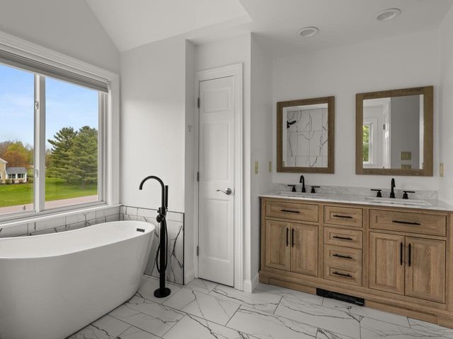 29 Maeck Farm Road, Shelburne, VT 05482