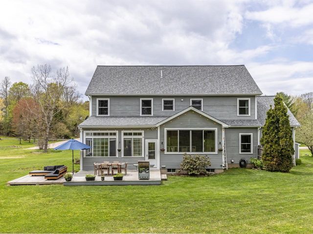 29 Maeck Farm Road, Shelburne, VT 05482