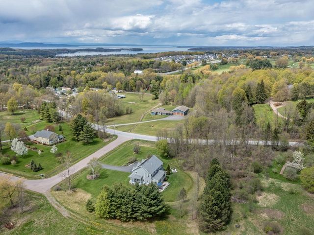 29 Maeck Farm Road, Shelburne, VT 05482