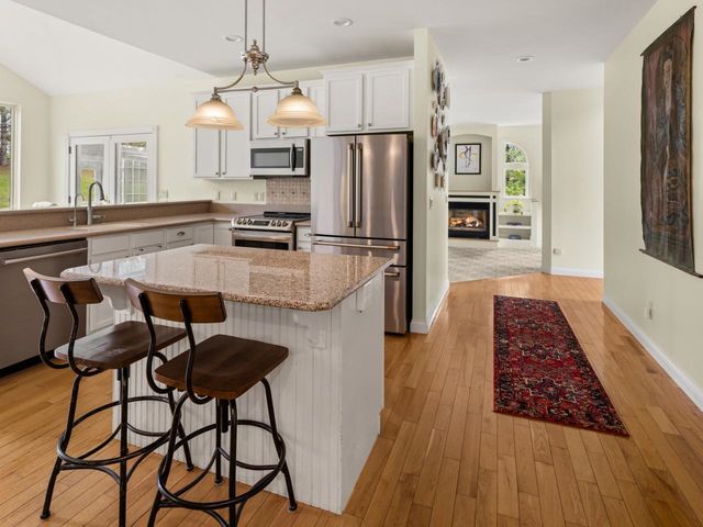 29 Maeck Farm Road, Shelburne, VT 05482
