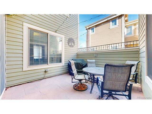 9198 Ridgegate Pkwy, Lone Tree, CO 80124