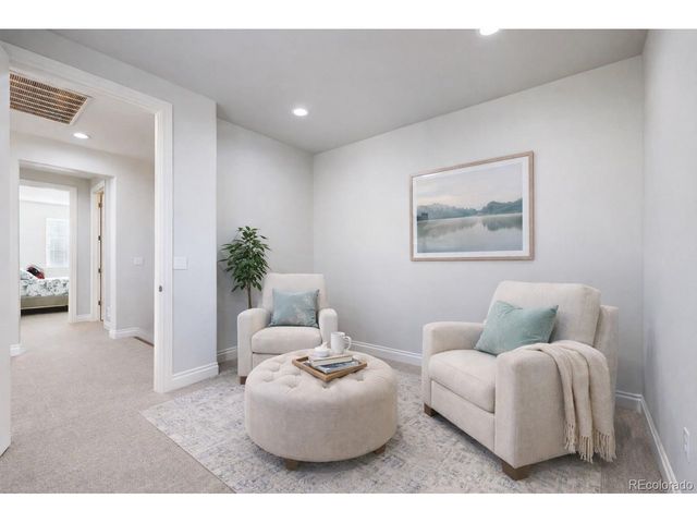 9198 Ridgegate Pkwy, Lone Tree, CO 80124