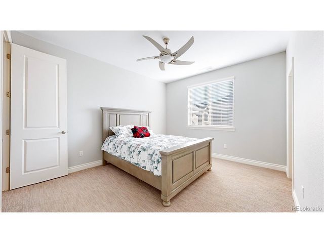 9198 Ridgegate Pkwy, Lone Tree, CO 80124