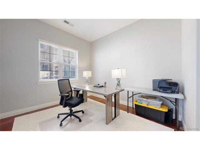 9198 Ridgegate Pkwy, Lone Tree, CO 80124