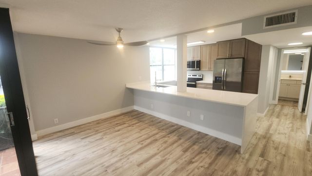 2255 Lindell Boulevard, Delray Beach, FL 33444