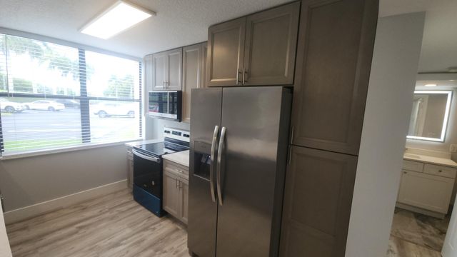 2255 Lindell Boulevard, Delray Beach, FL 33444