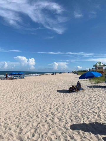 2255 Lindell Boulevard, Delray Beach, FL 33444