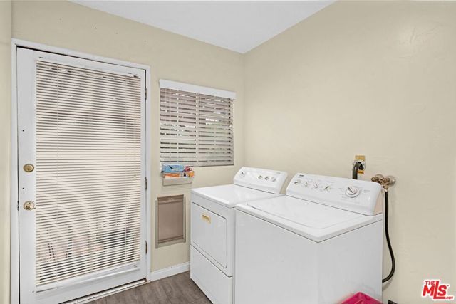 2080 E Washington Boulevard, Pasadena, CA 91104