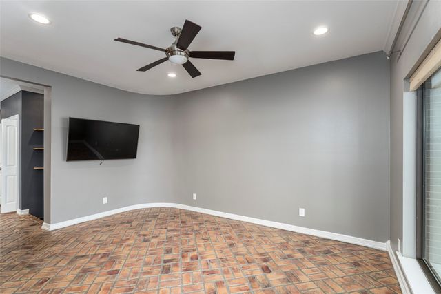 5038 Westgrove Drive 5038, Dallas, TX 75248