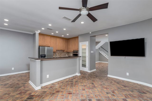 5038 Westgrove Drive 5038, Dallas, TX 75248