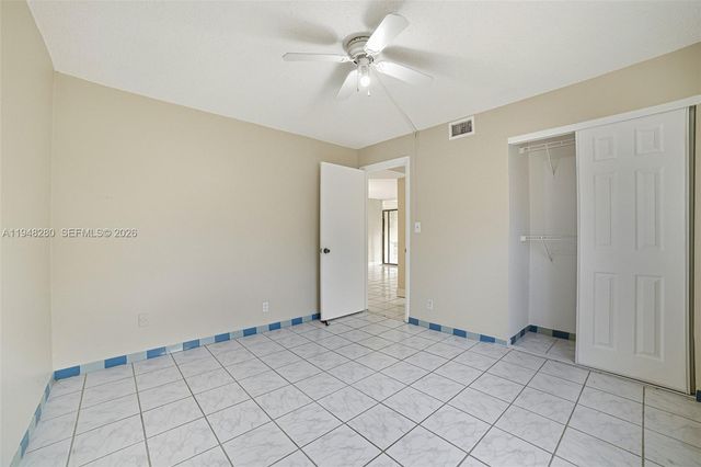 7830 NW 33rd St 504, Davie, FL 33024