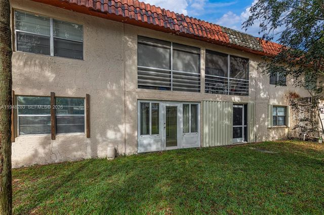 7830 NW 33rd St 504, Davie, FL 33024