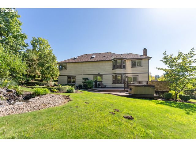 6145 Sw SWEETBRIAR Ct, Portland, OR 97221