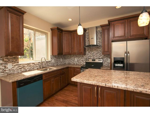 1626 W STILES ST, Philadelphia, PA 19121