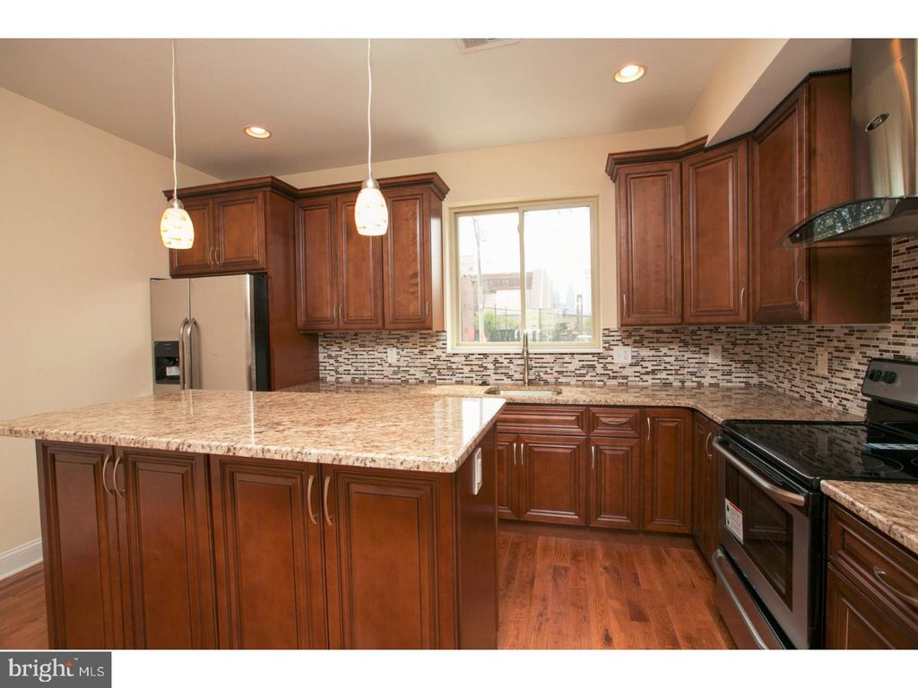 1626 W STILES ST, Philadelphia, PA 19121