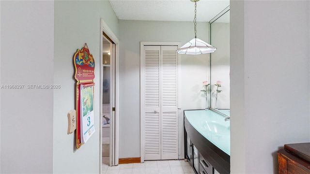 14543 SW 97th St, Miami, FL 33186