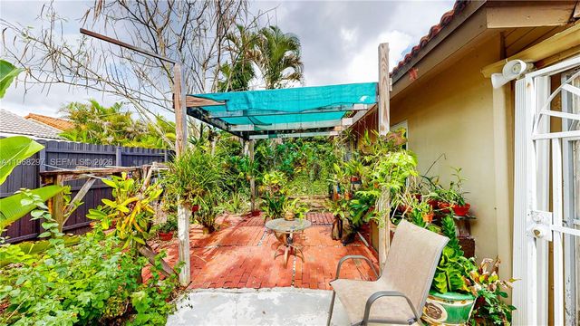 14543 SW 97th St, Miami, FL 33186