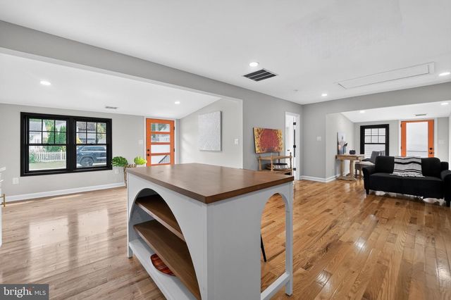 4922 DOGWOOD ST, Shady Side, MD 20764